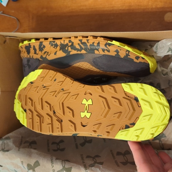 UA Charged Bandit Trek 2 PRT - Picture 3 of 5